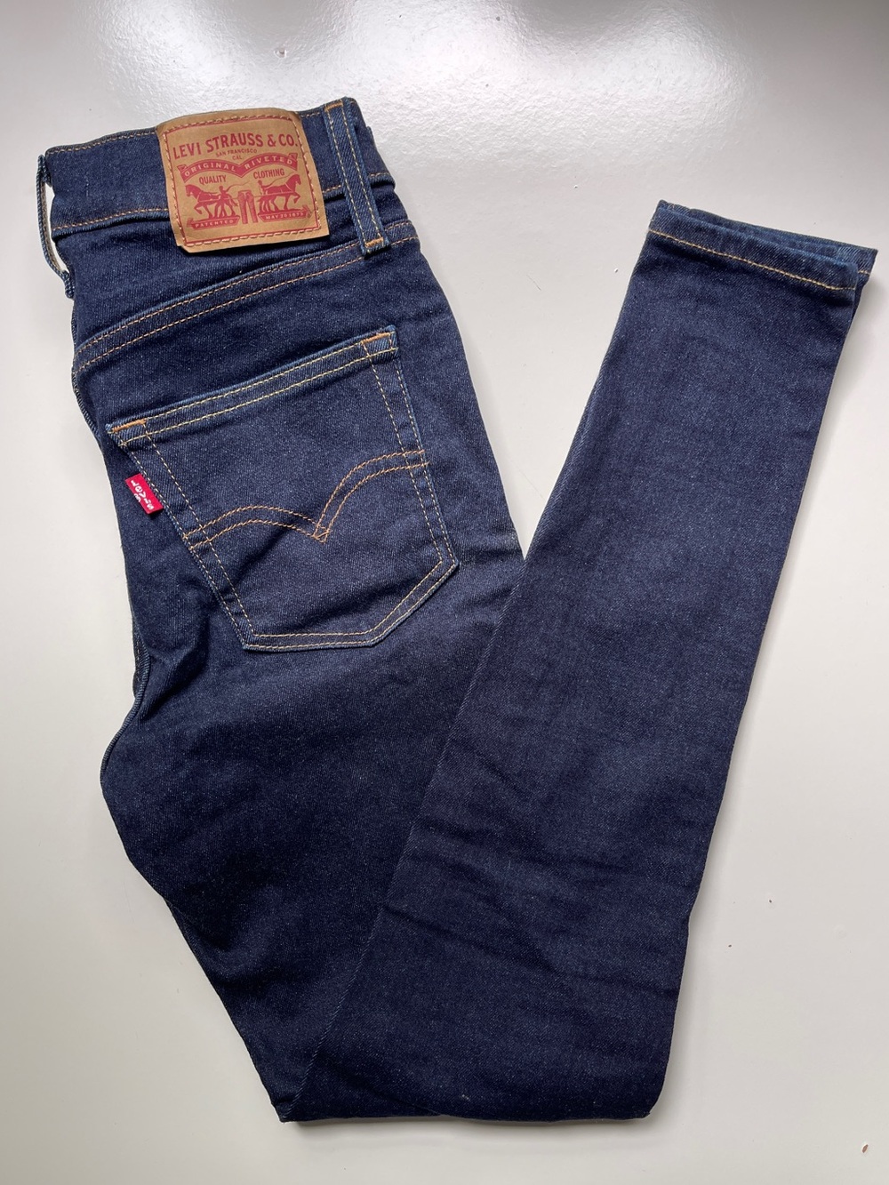Levi's 720 High Rise Super Skinny Jeans W25L28